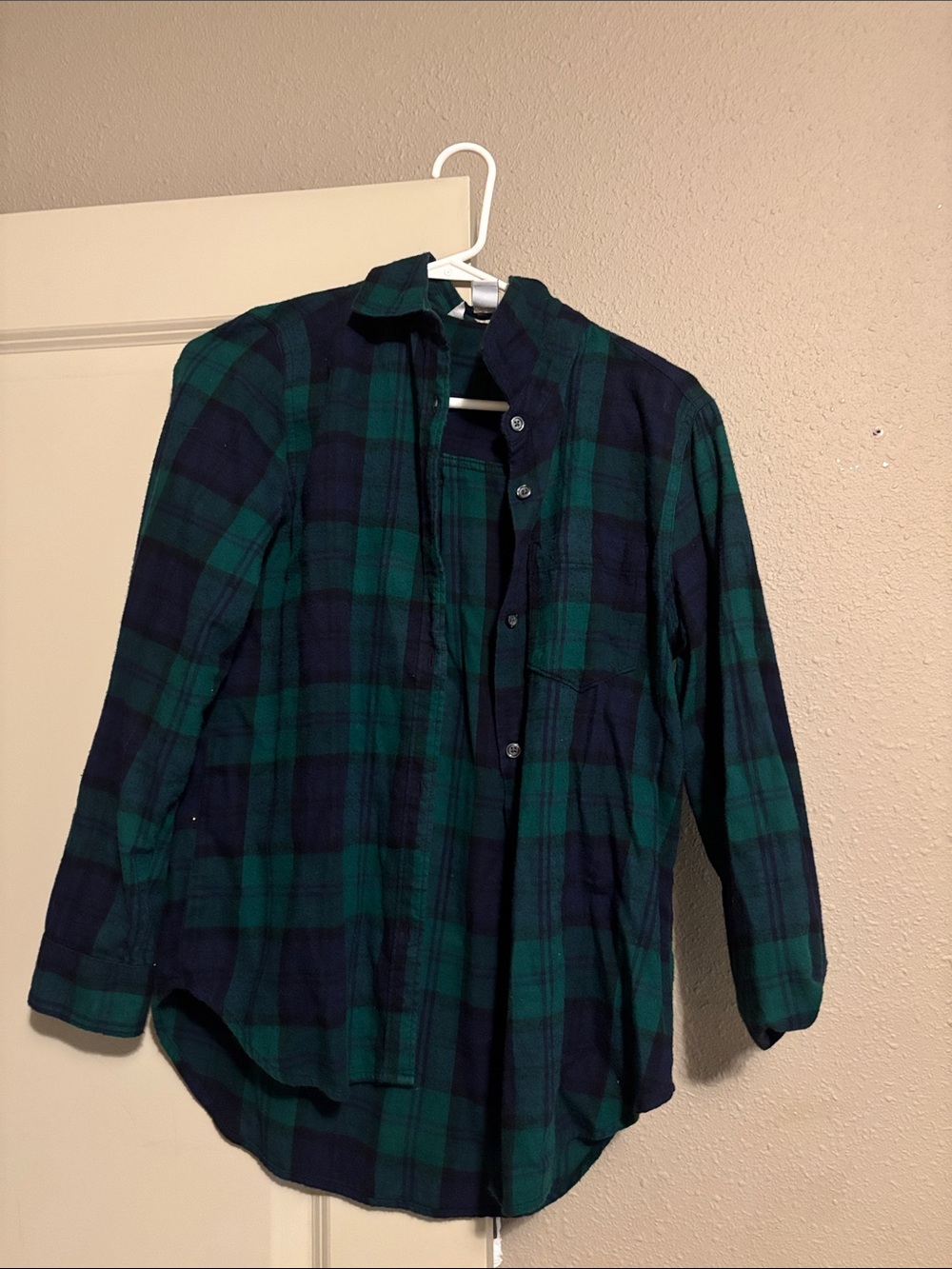 Old Navy Green and Navy Plaid Button-Down Shirt